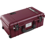 PELICAN 1535-air-travel